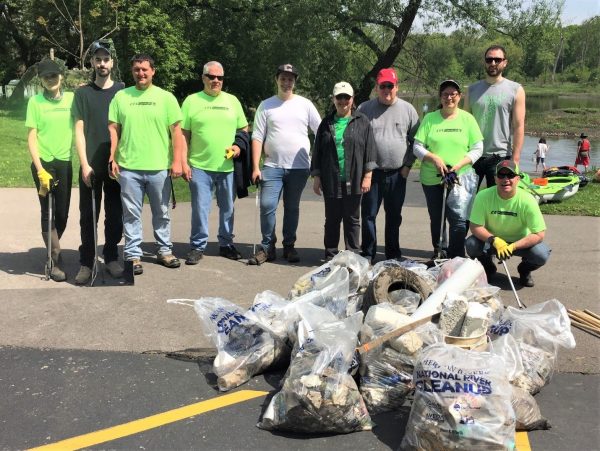 CEC Chicago employees and family members volunteer in the annual DuPage County River Sweep
